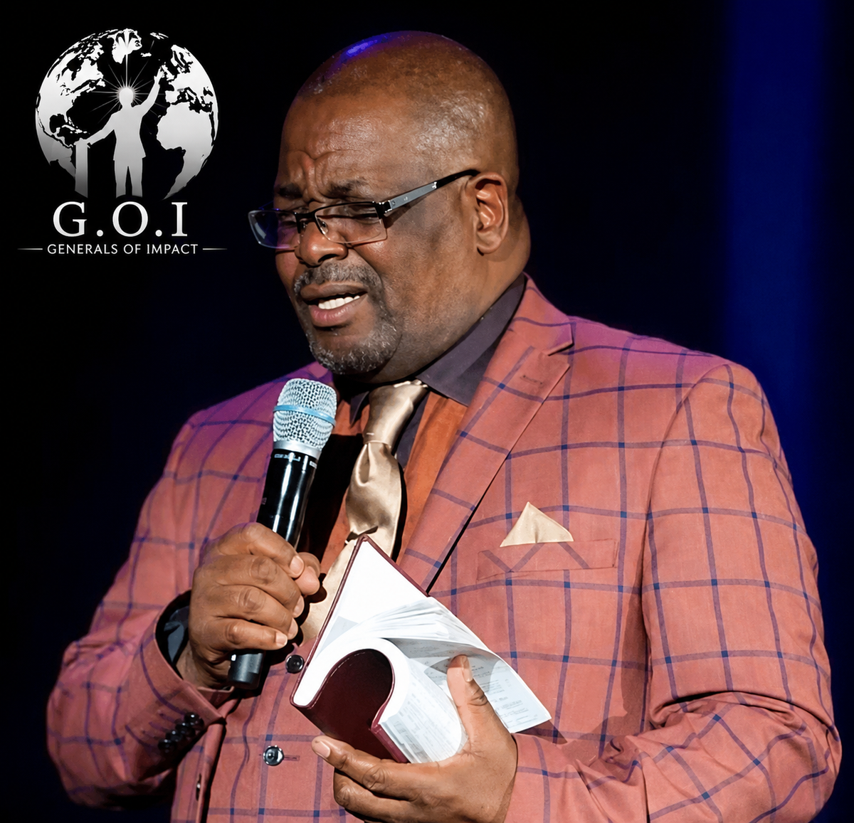 Dr S.D. Gumbi Biography: Ukhozi FM Preacher and Pentecostal Pioneer